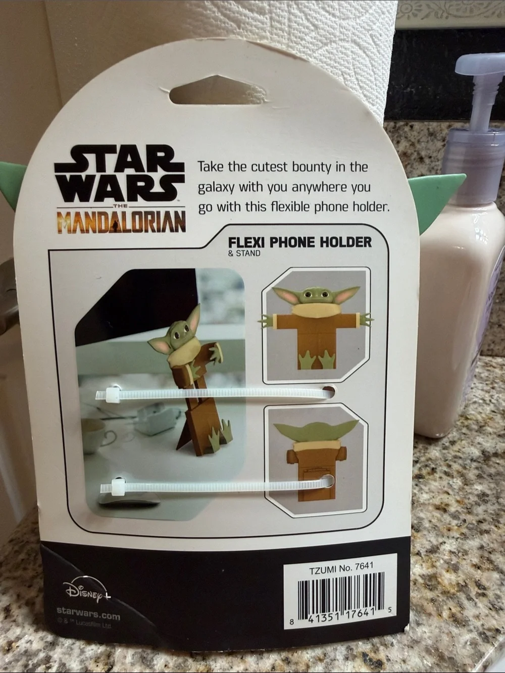 Star Wars Grogu Green and Tan Smartphone Holder